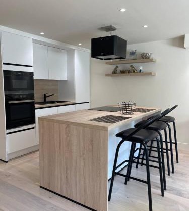Modern Flat With Garden