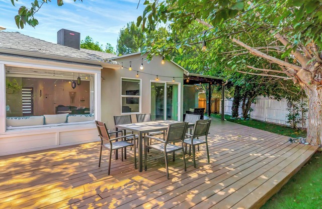 Modern Gated 4BR Home w/Bar, BBQ, Private Parking