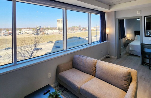 Modern High-Rise Apartment - 1