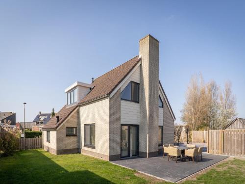 Modern Holiday Home in De Cocksdorp