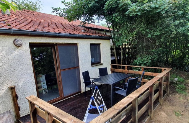 Casa de vacaciones moderna en Virton con terraza