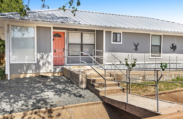 Modern home in town with central AC, WiFi, & W/D - see the best of Hill Country