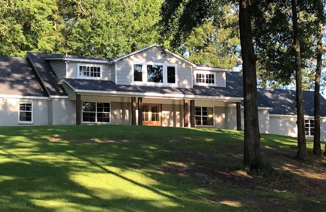 Casa moderna de lujo en un entorno campestre a pocos minutos de Jackson