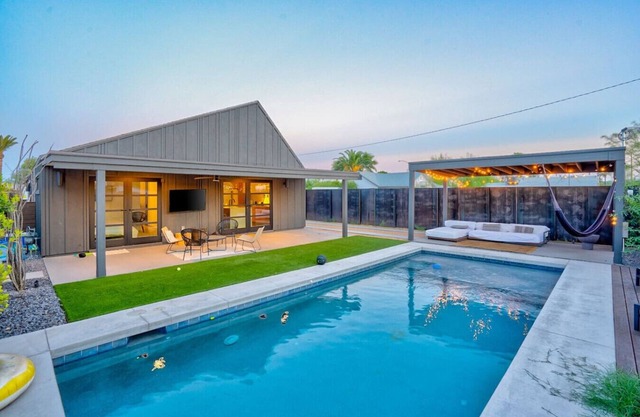Modern home · ModernHome|Luxury|Kingbed|Heated Pool|Phoenix
