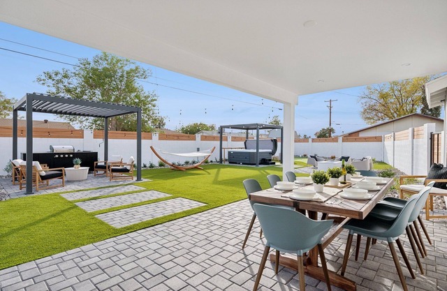 Modern Home Near Old Town