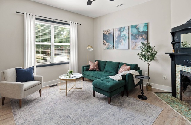 Modern Home w/ Hot Tub, Mins from Downtown Louisville