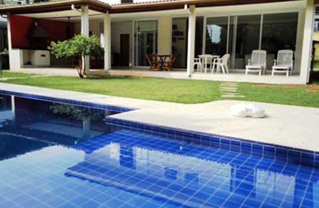 Casa moderna en comunidad cerrada