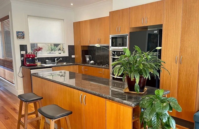 Modern house in prime location