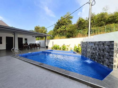 modern house Liazara homestay