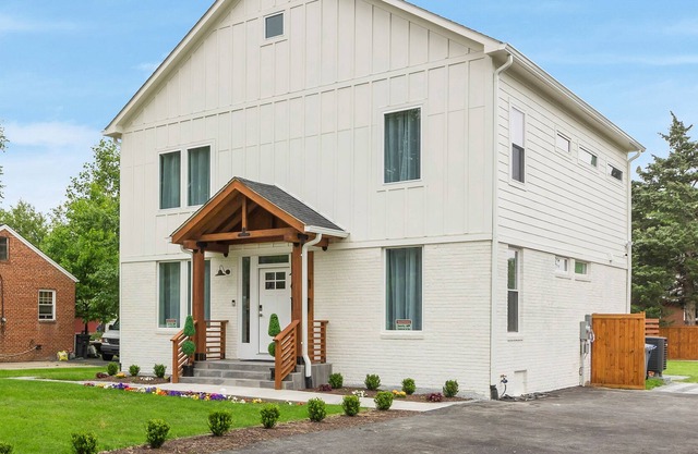 Modern House Near Washington D.C