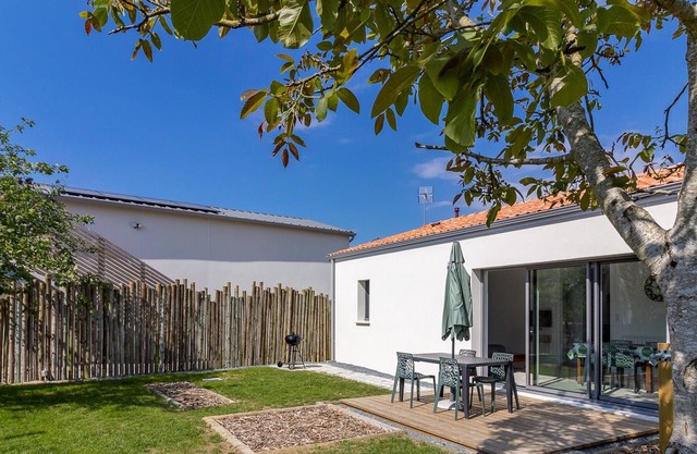 Casa moderna con jardín cerrado y admite mascotas cerca de Nantes y Angers