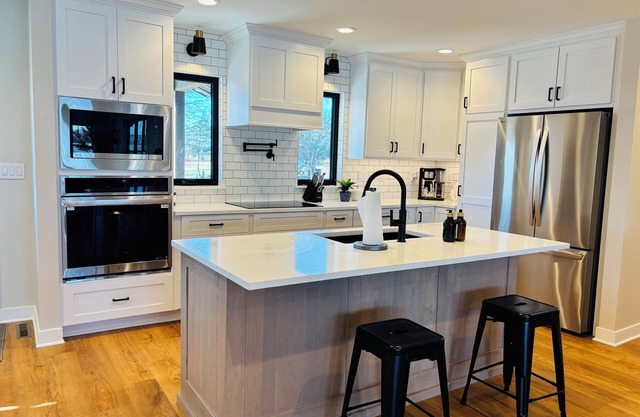 Modern Lake Home: Family Fun & Memorable Getaway!
