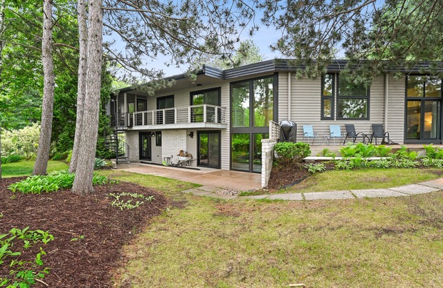 Modern Lake House w/ Hot Tub, Game Room & Relaxing Views