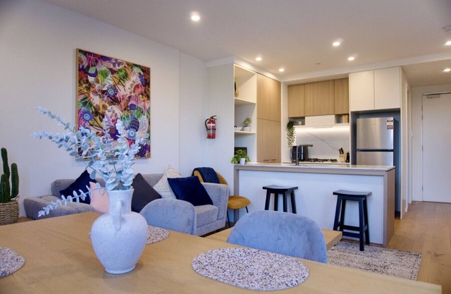 Modern Living - 2BR 2Bath Stay