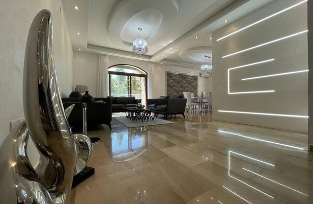 Modern Luxurious Apartment in Abdoun