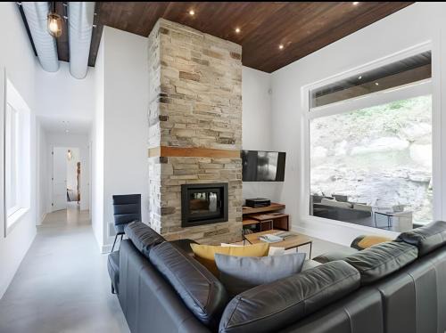 Modern Luxury Chalet Private Jacuzzi