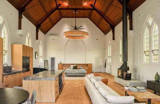 Modern luxury in Dallah Chapel