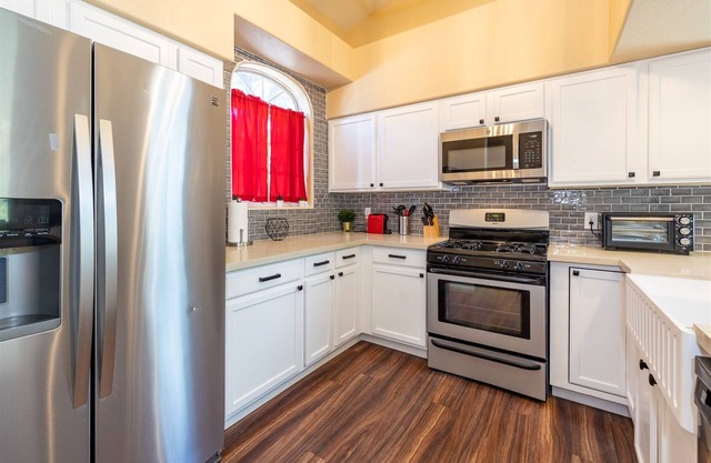 Modern, Luxury Townhome Nestled in the Pines!