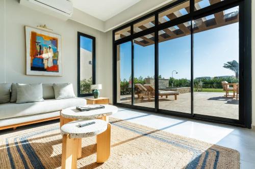 Modern Luxury Villa In Somabay