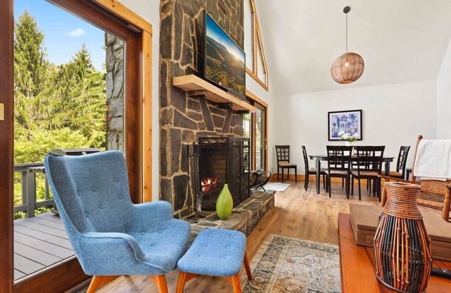 Modern Mountain Escape