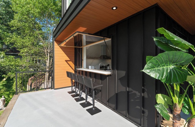 Modern Muskoka River Retreat