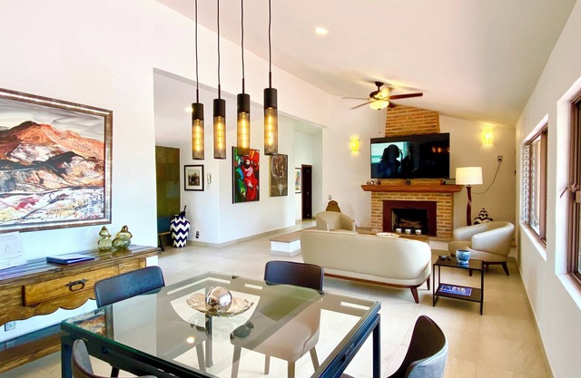 Impresionante refugio de 3 habitaciones en San Antonio Ajijic, a un paso de todo