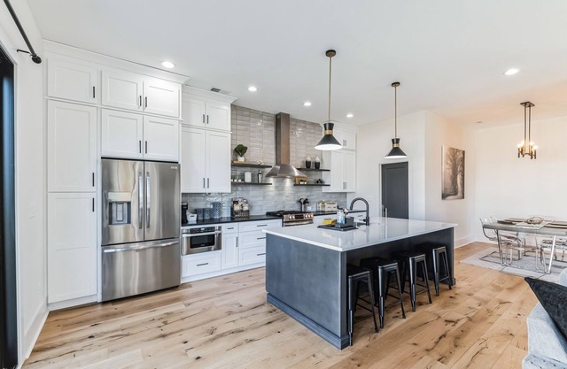 Modern! New! Built! Duplex! For Families! In Clt! 3 Bedroom Duplex by Redawning