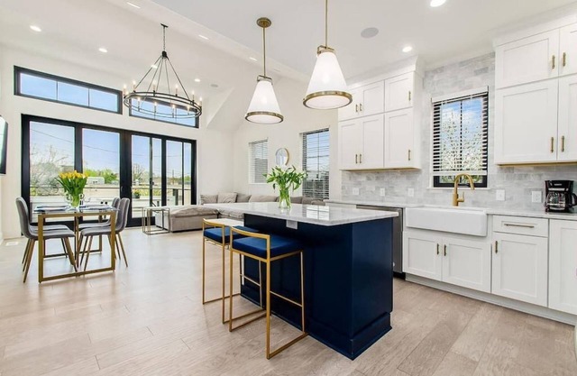 Modern New Luxe Townhome in Short North, BEST Location