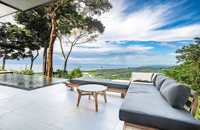 Luxury Modern Home with Stunning Ocean and Jungle Views. 2 Infinity edge pools
