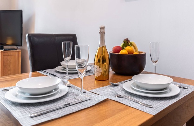 Apartamento-Ciudad-Baño Privado-Balcón