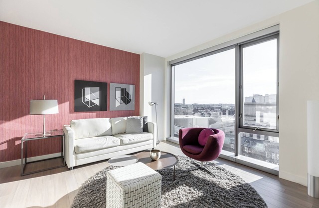 Modern One Bedroom with Views