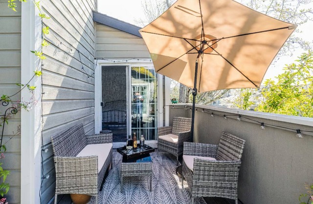 Modern, Peaceful Condo in Shadow Woods - Gated community with parking, gym, pool