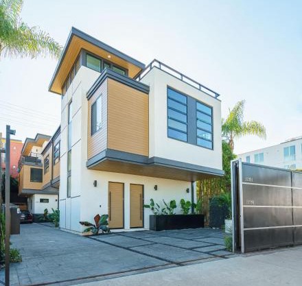 Modern Private Marina del Rey home