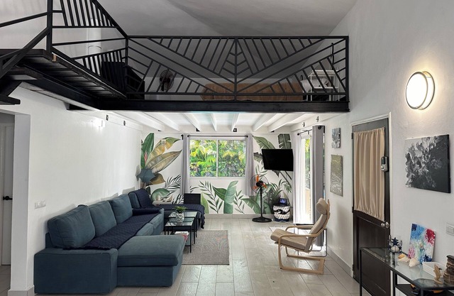 Modern, private villa with a wonderful pool & outdoor area.