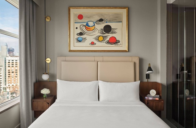 Modern Queen Room at ModernHaus SoHo