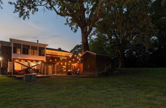 Modern Raleigh Retreat w/ Backyard & Fire Pit!