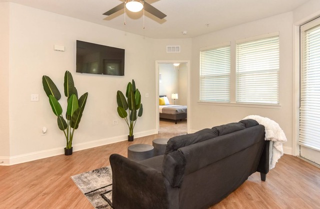 Modern & Relaxing 2BR/2BA Condo