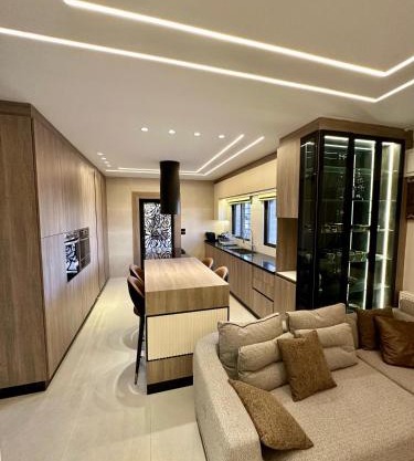 Modern Residence for families only
