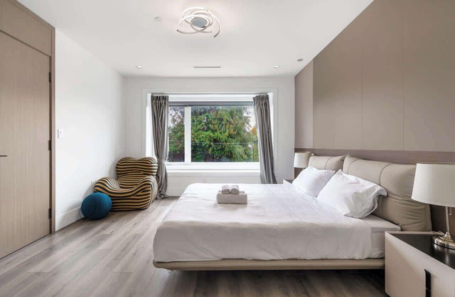 Modern Retreat in Vancouver’s Trendy 42nd Avenue