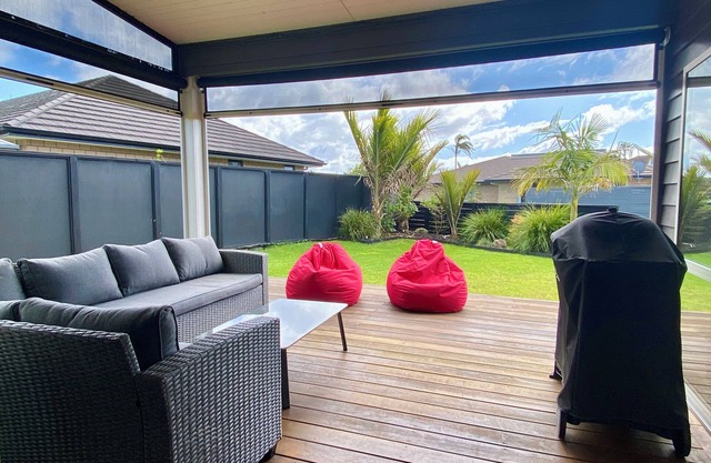 Modern retreat, steps to the beach, golf & tennis.