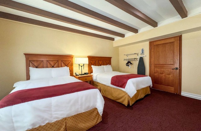 Modern Retreat w/ Gym & Pool Access | Walk to Landmarks & Local Eats | 3 Units