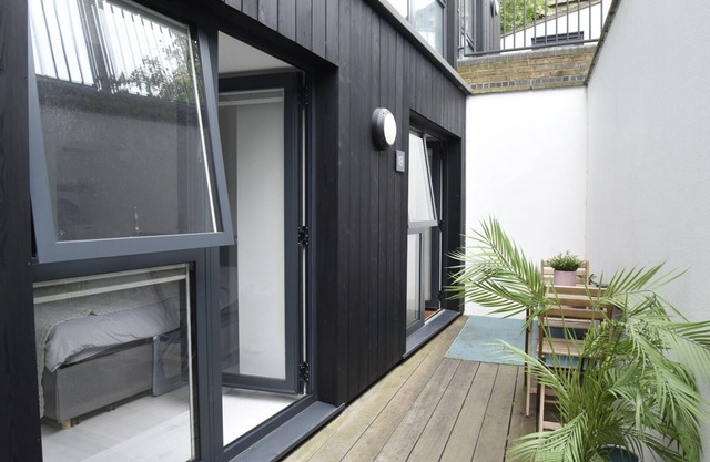 Modern Richmond Apartment