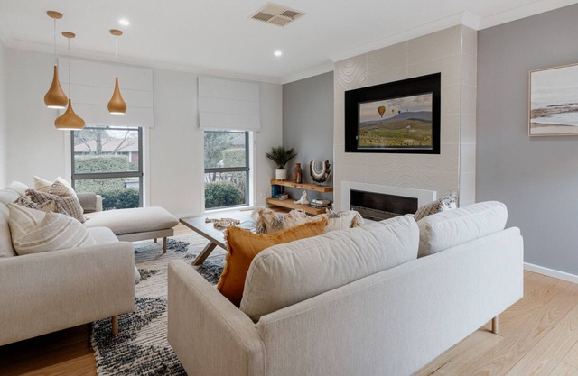 Modern, Single Level House with Private Gardens