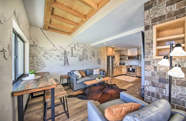 Modern Ski-in, Ski-out Schweitzer Mountain Getaway