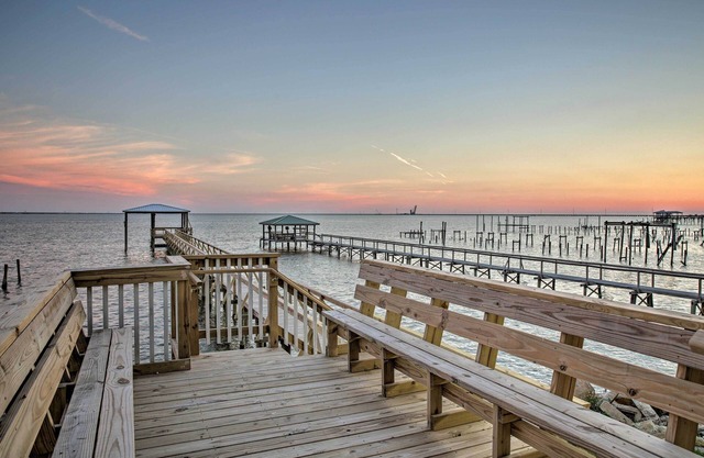 ¡NUEVO! Casa moderna de Slidell con muelle de pesca privado!