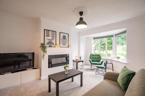 Modern & Spacious 3 Bed House