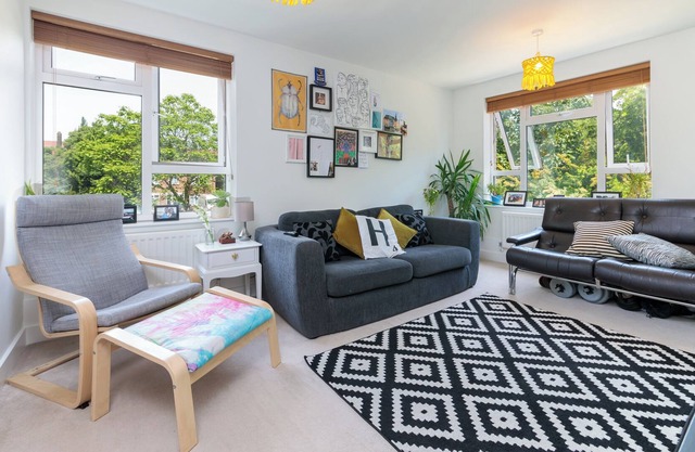 Modern, Spacious Apartment in Clapham