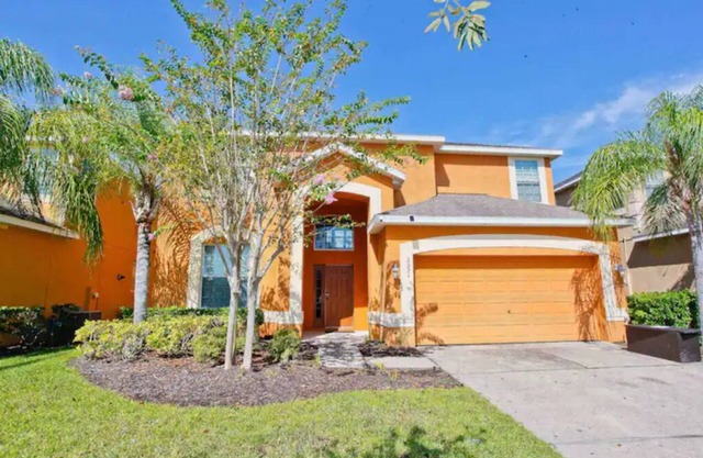 Modern, Spacious & Fun ~ 15 mins to Disney ~ Pool