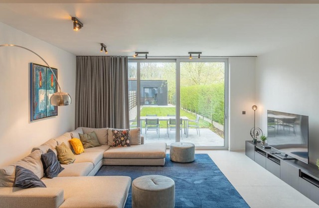 Modern & Spacious House