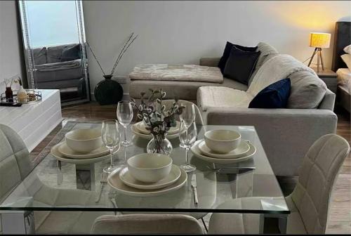 Modern studio in popular South Kensington location